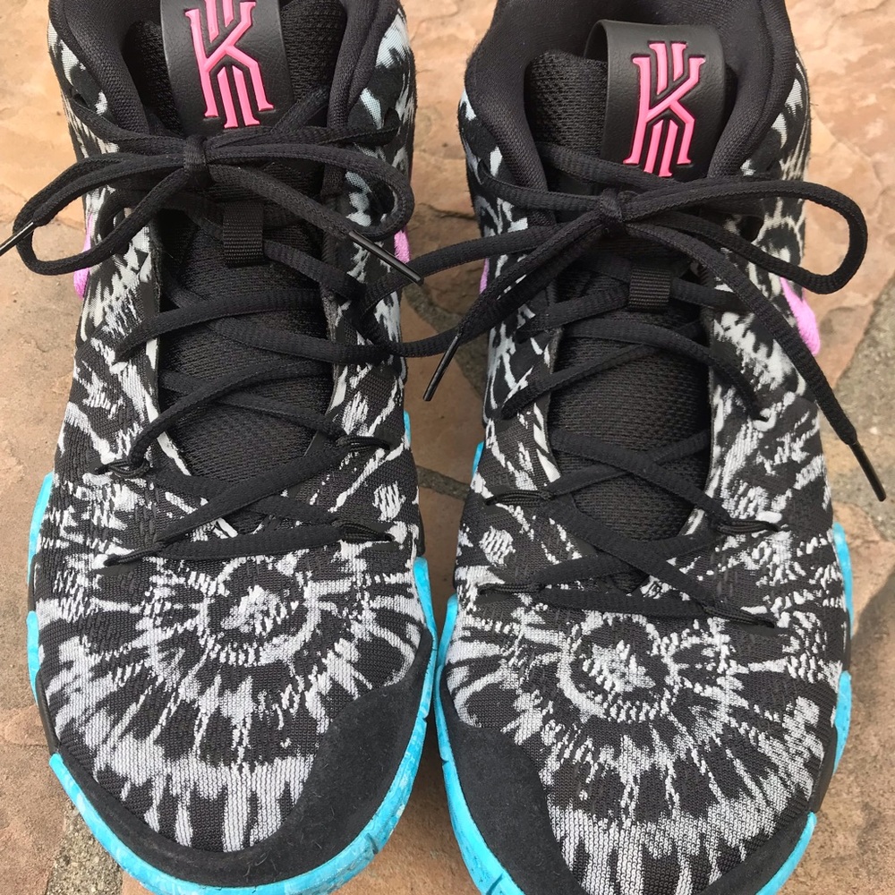 Kyrie 4 “All-Star” (2018) size 10 used